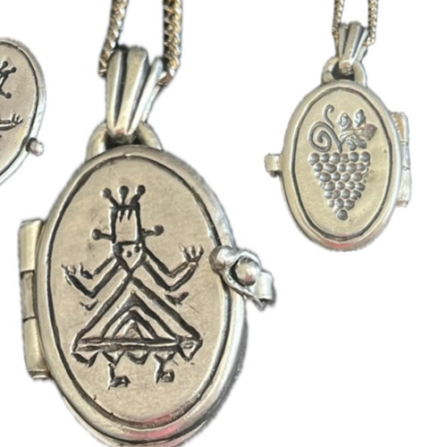 Meliora necklace